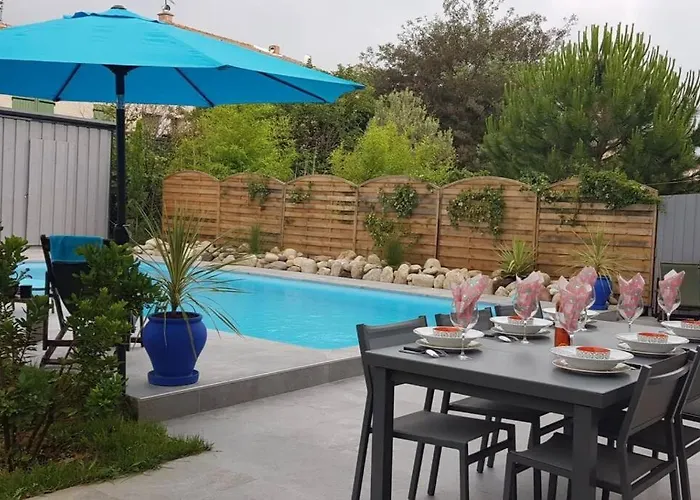 Belle Maison De Vacances Avec Piscine.
